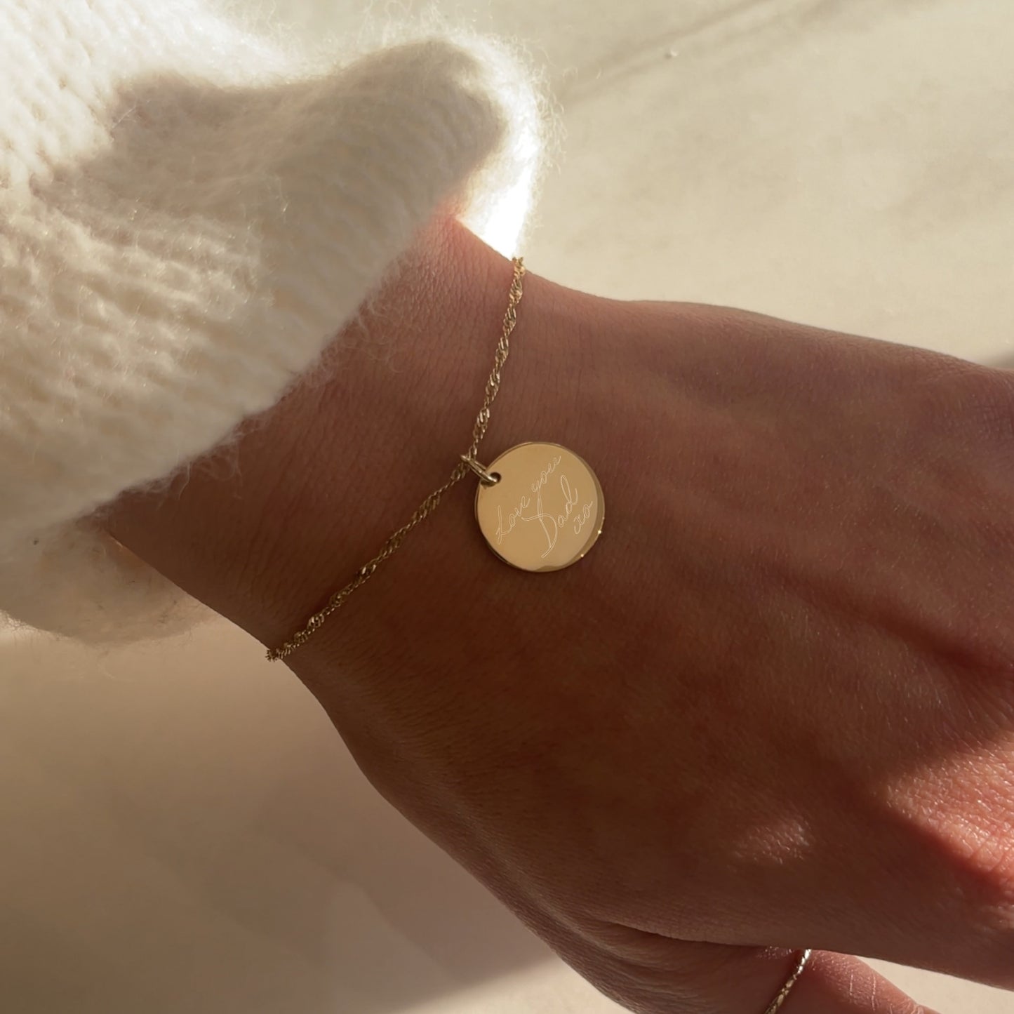 Handwriting Twisted Chain Bracelet | 10K Gold Circle