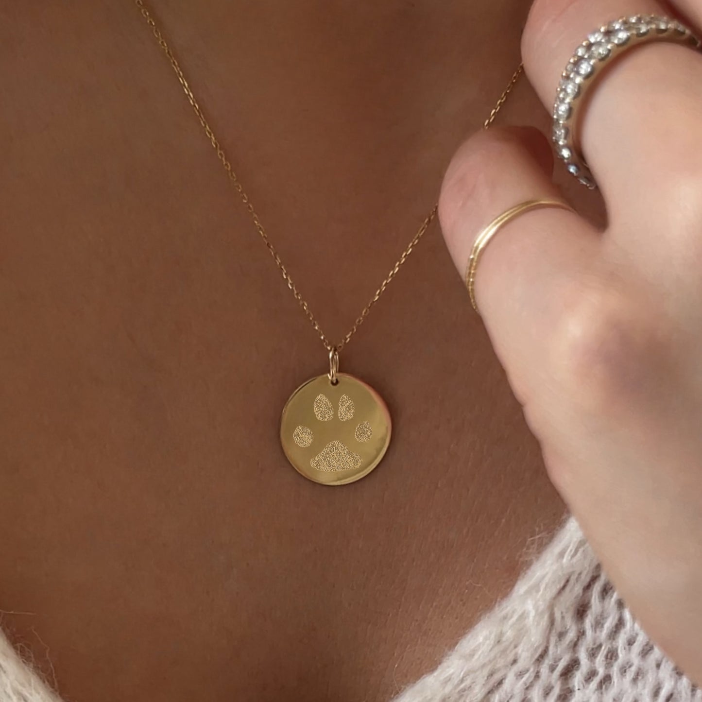 Paw Print Cable Chain Necklace | 10K Gold Circle