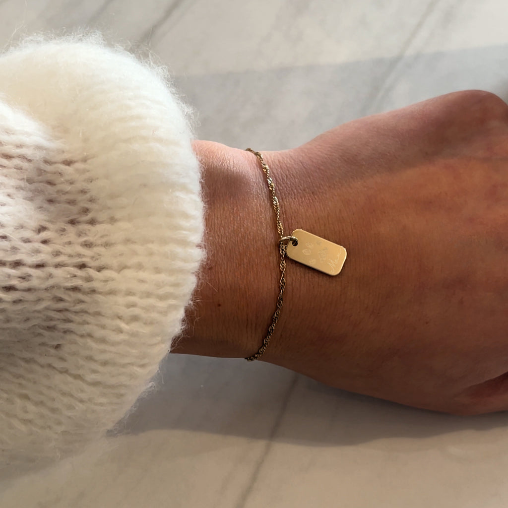 Paw Print Pendant | 10K Gold Rectangle