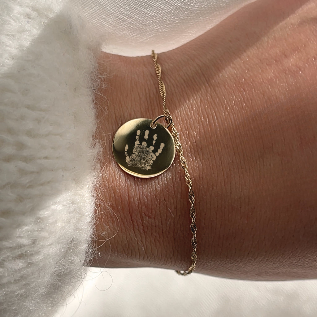 Handprint Pendant | 10K Gold Circle