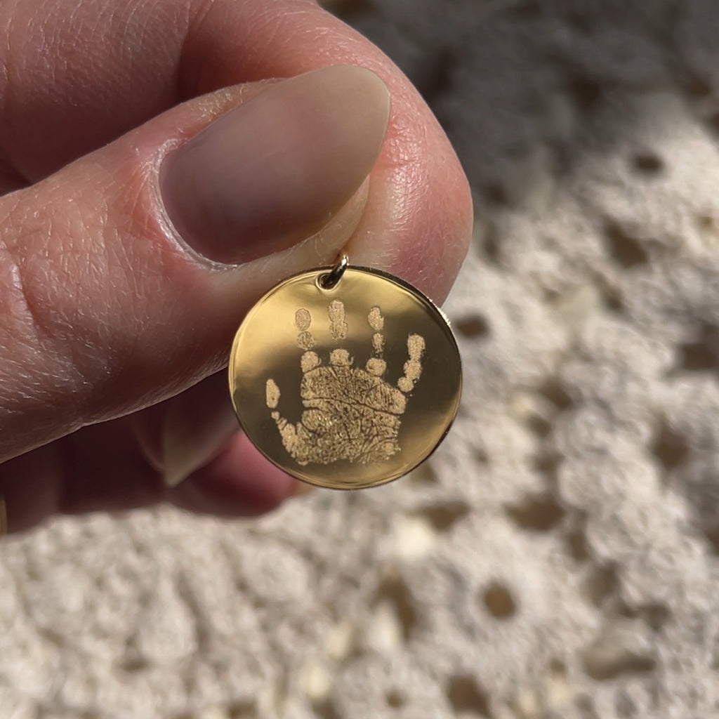 Handprint Cable Chain Necklace | 10K Gold Circle
