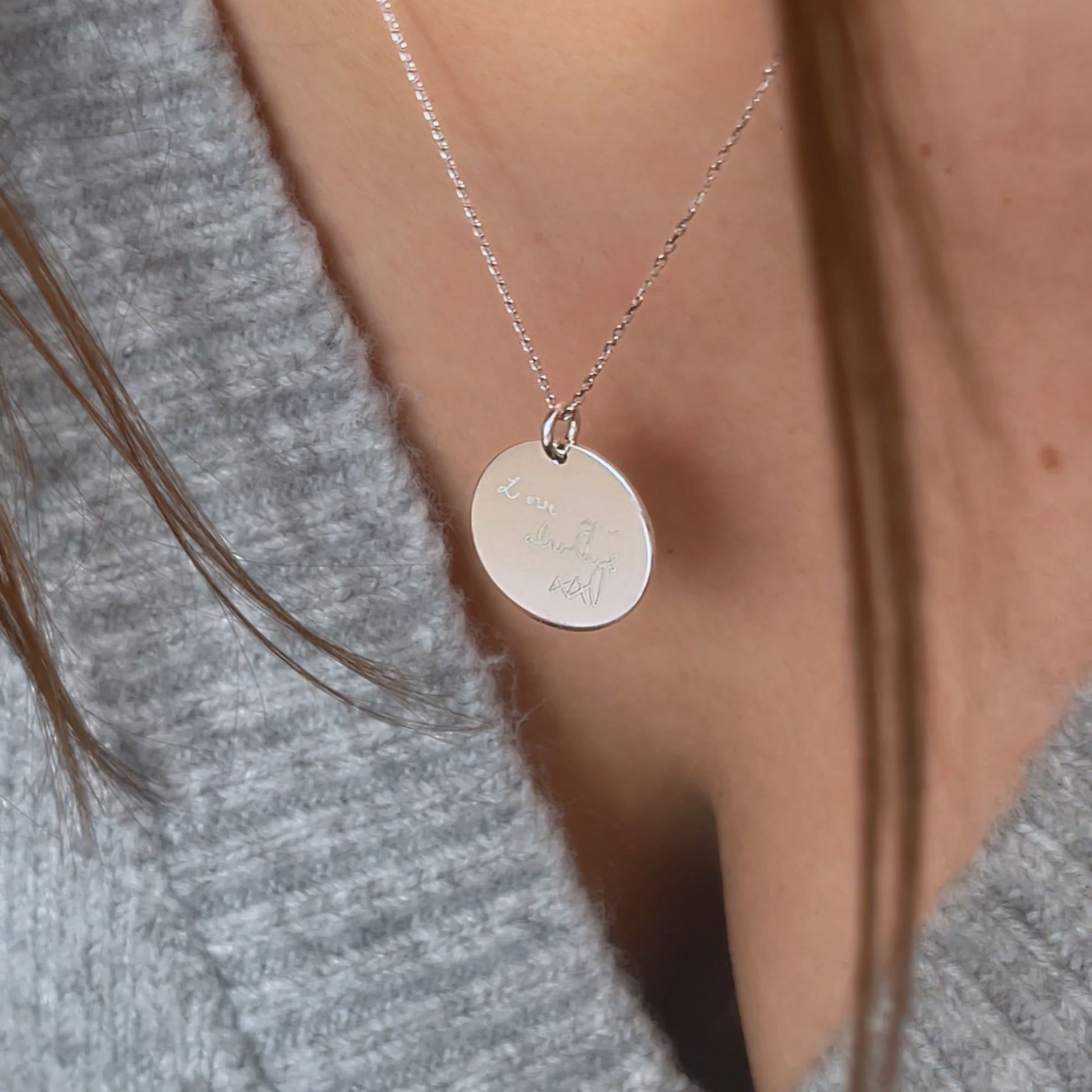 925 Sterling Silver Actual Handwriting Personalized Custom Memorial Engraved Pendant Jewelry on woman